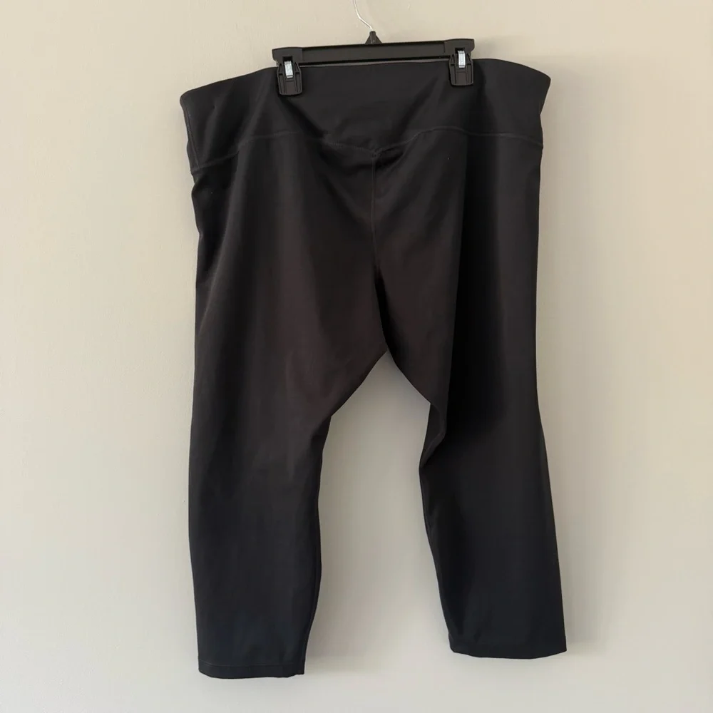 Nike Classic Black Leggings - Picture 5 of 5